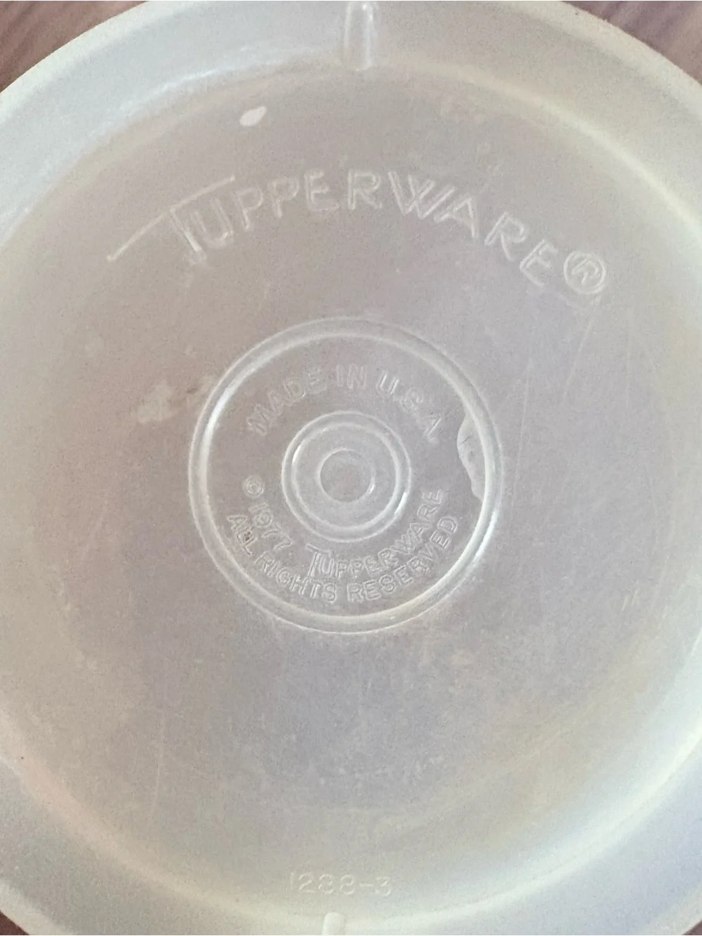 Lot Of 2 VTG 1977 Tupperware Measuring Bowls 4 Cup Blue & Red No Lid Plastic USA